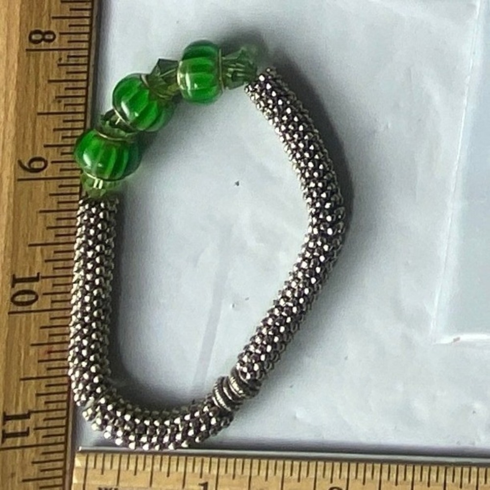 Chunky Silver Tone Bracelet Green Glass Beads Stretchy Women